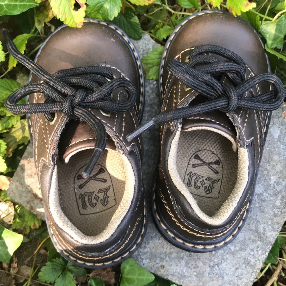 L U Lace Up Sturdy Black Hard Sole Brown Oxford Shoes 5 Toddler Boys